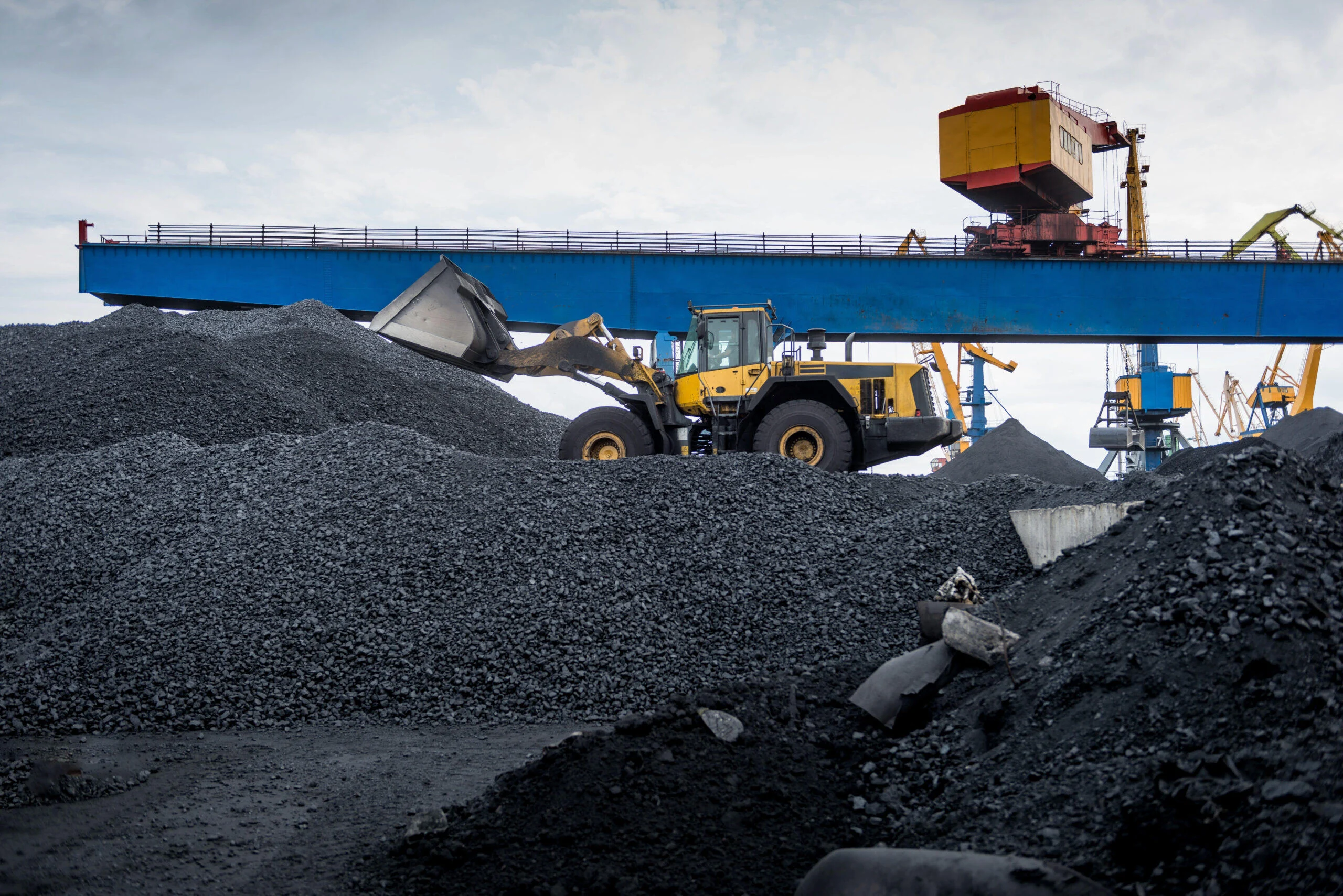 work-in-port-coal-handling-terminal-2026-01-09-08-59-07-utc (1)